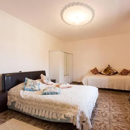 Semesterbostad Terrassenhaus Mit Privatem Pool In Nazaré