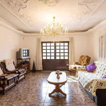 بيت للعطل Terrassenhaus Mit Privatem Pool In *