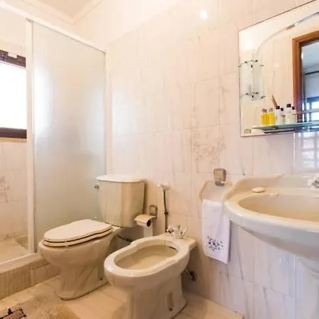Terrassenhaus Mit Privatem Pool In * نازاريه
